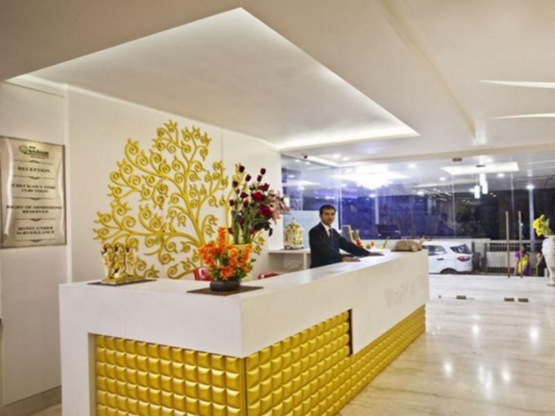Hotel Krishna International Vrindāvan Dış mekan fotoğraf