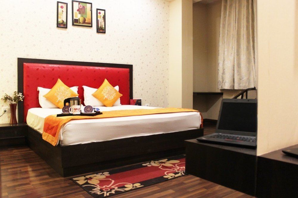Hotel Krishna International Vrindāvan Dış mekan fotoğraf