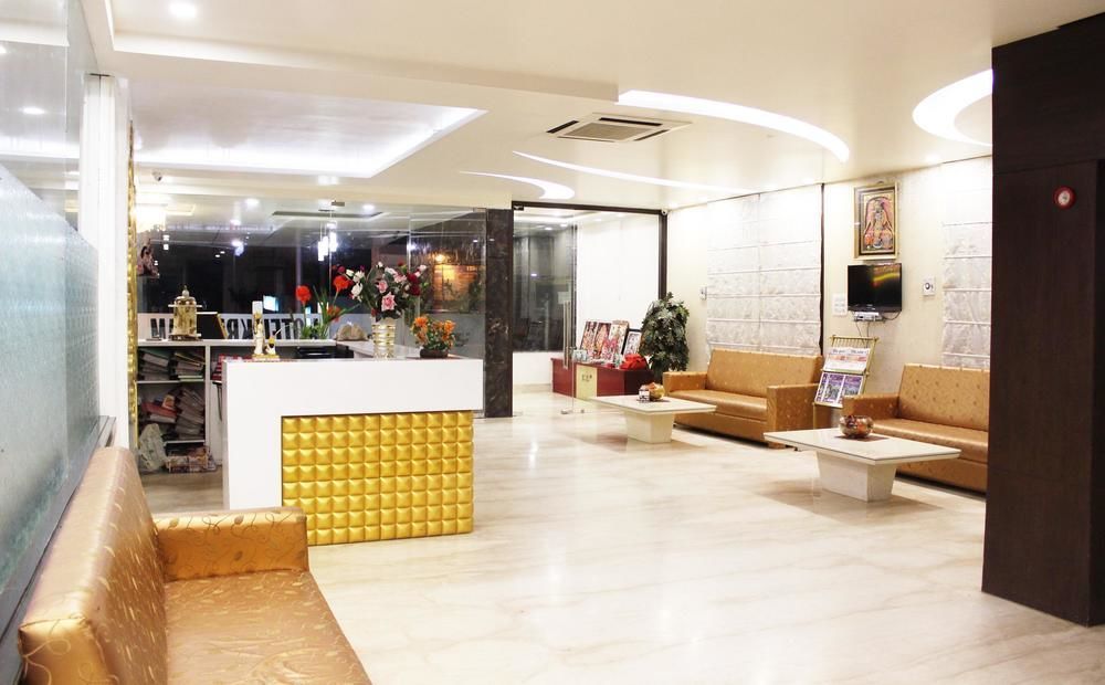 Hotel Krishna International Vrindāvan Dış mekan fotoğraf