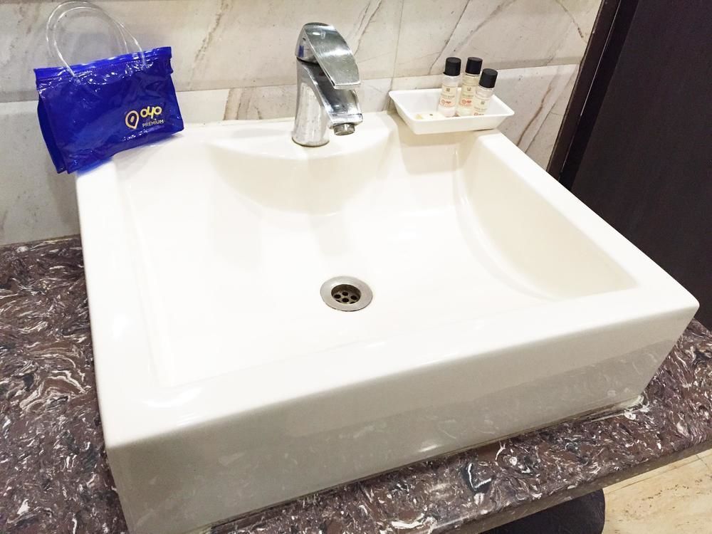 Hotel Krishna International Vrindāvan Dış mekan fotoğraf